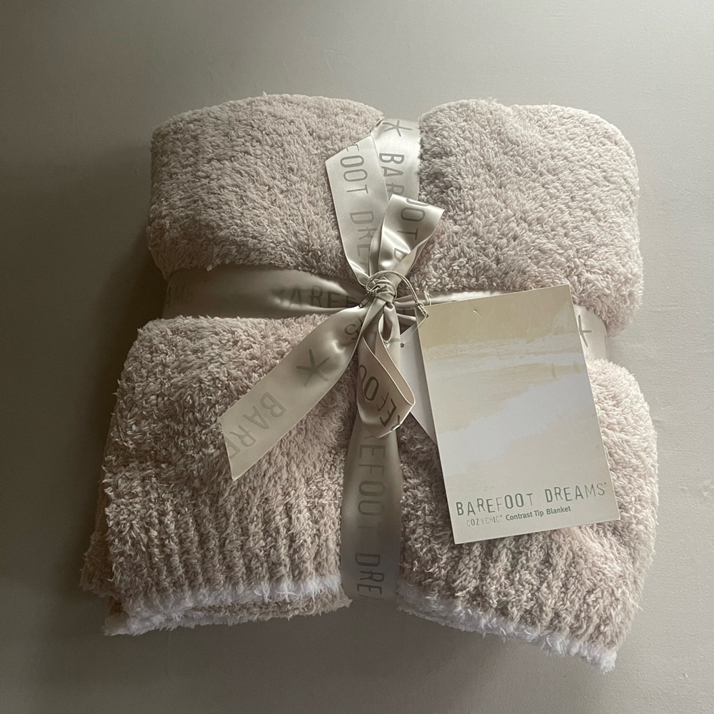 Barefoot Dreams Plush Tan and White Throw